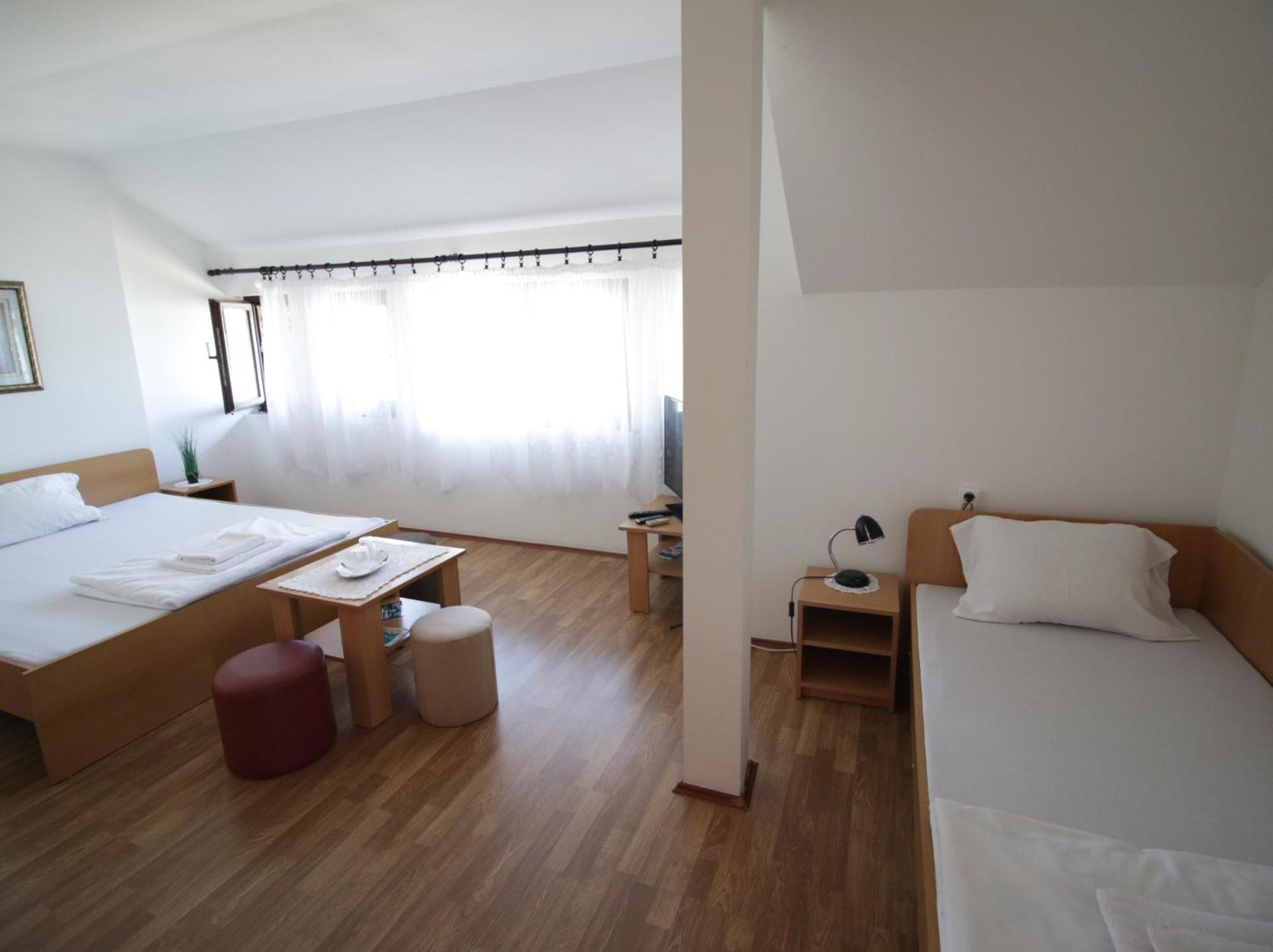 Rooms Jankovic Donji Milanovac Εξωτερικό φωτογραφία